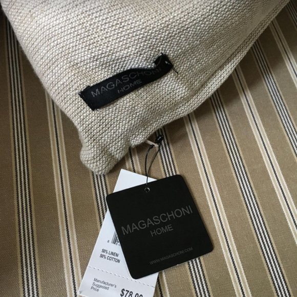 Pineapple Pillow NWT 20x20” - Picture 4 of 5